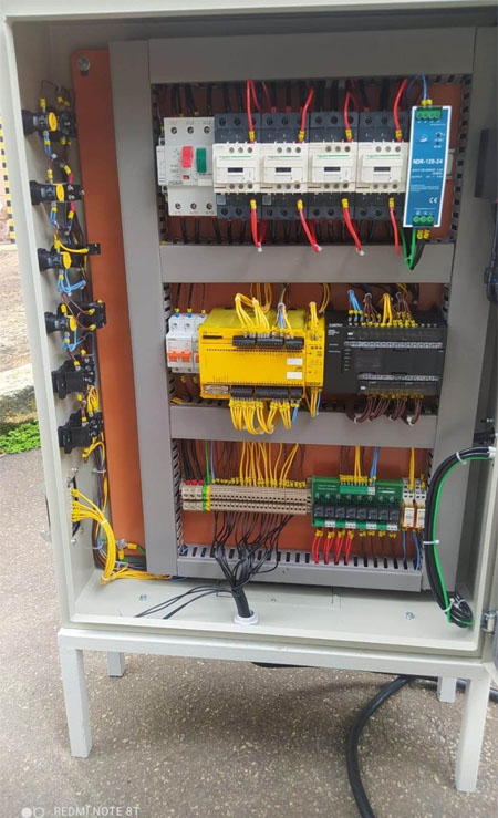 Quadro elétrico industrial revisado pela CAFA Manutenção