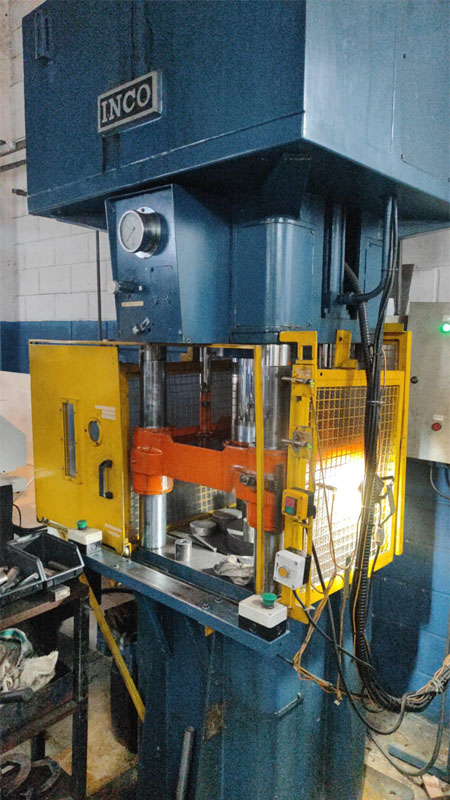 Intervenção técnica em equipamento industrial no cliente